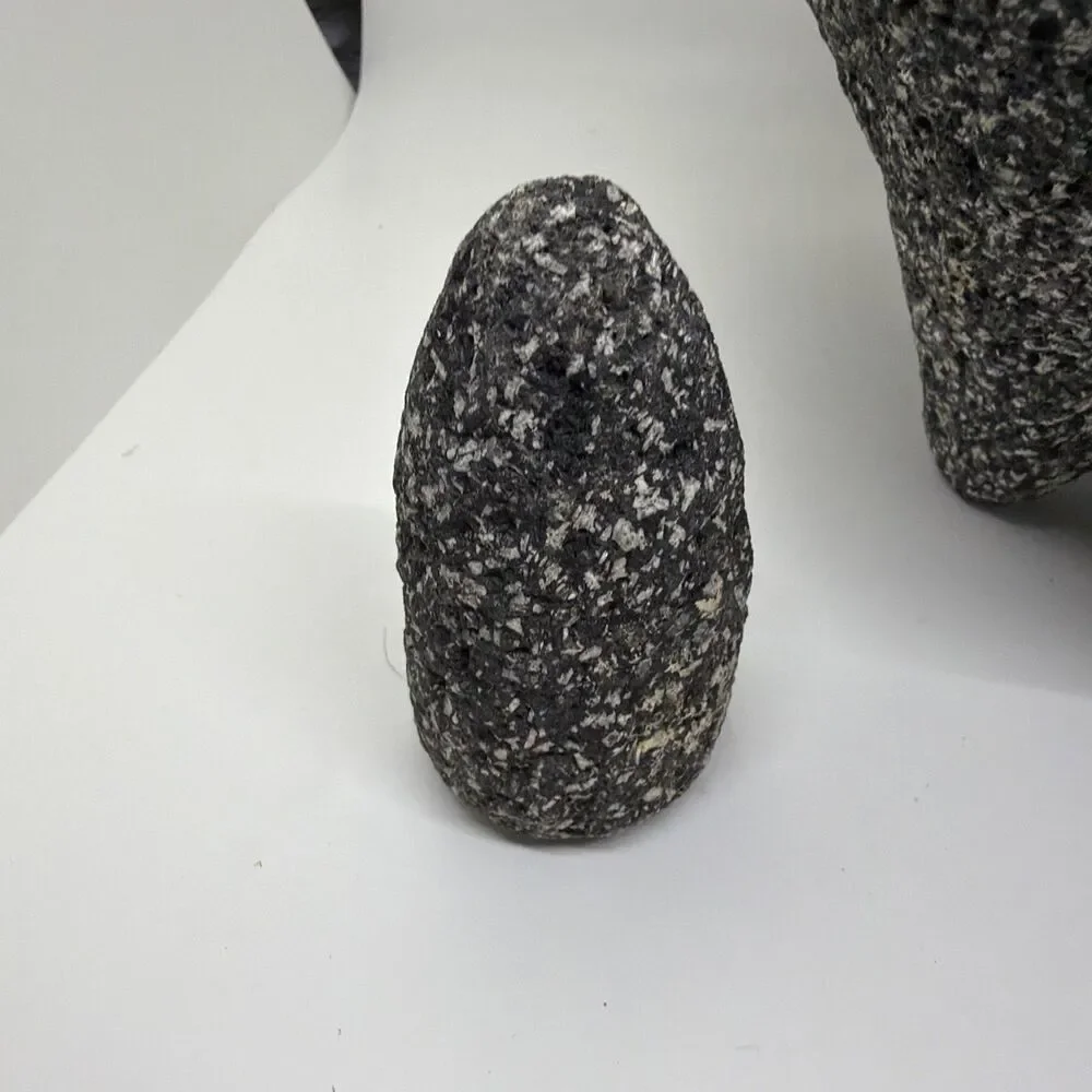 Vintage Molcajete Lava Stone  8” dia. 4